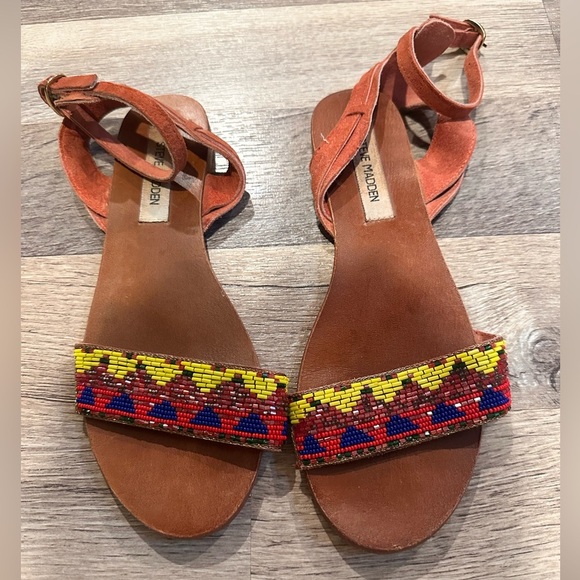 Embellished Steve Madden Sandals with Beaded Strap - Picture 4 of 6